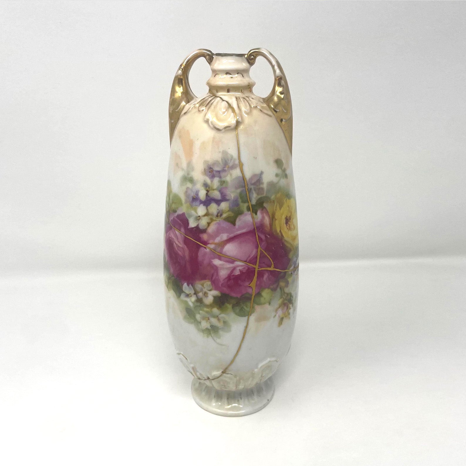 Kintsugi Vase – Antique Victoria Czechoslovakia Porcelain with 23k Gold Repair