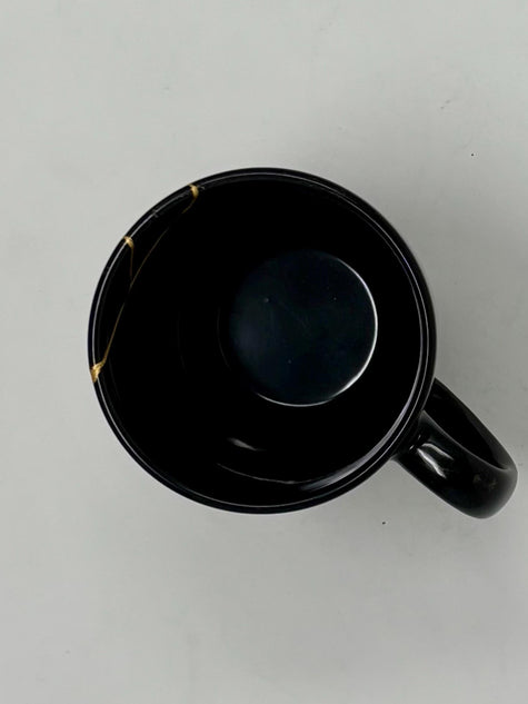 Rise & Shine – Vintage Kintsugi Mug in Black A One-of-a-kind | Repaired with Urushi Lacquer | 23k Gold Finish | Food Safe