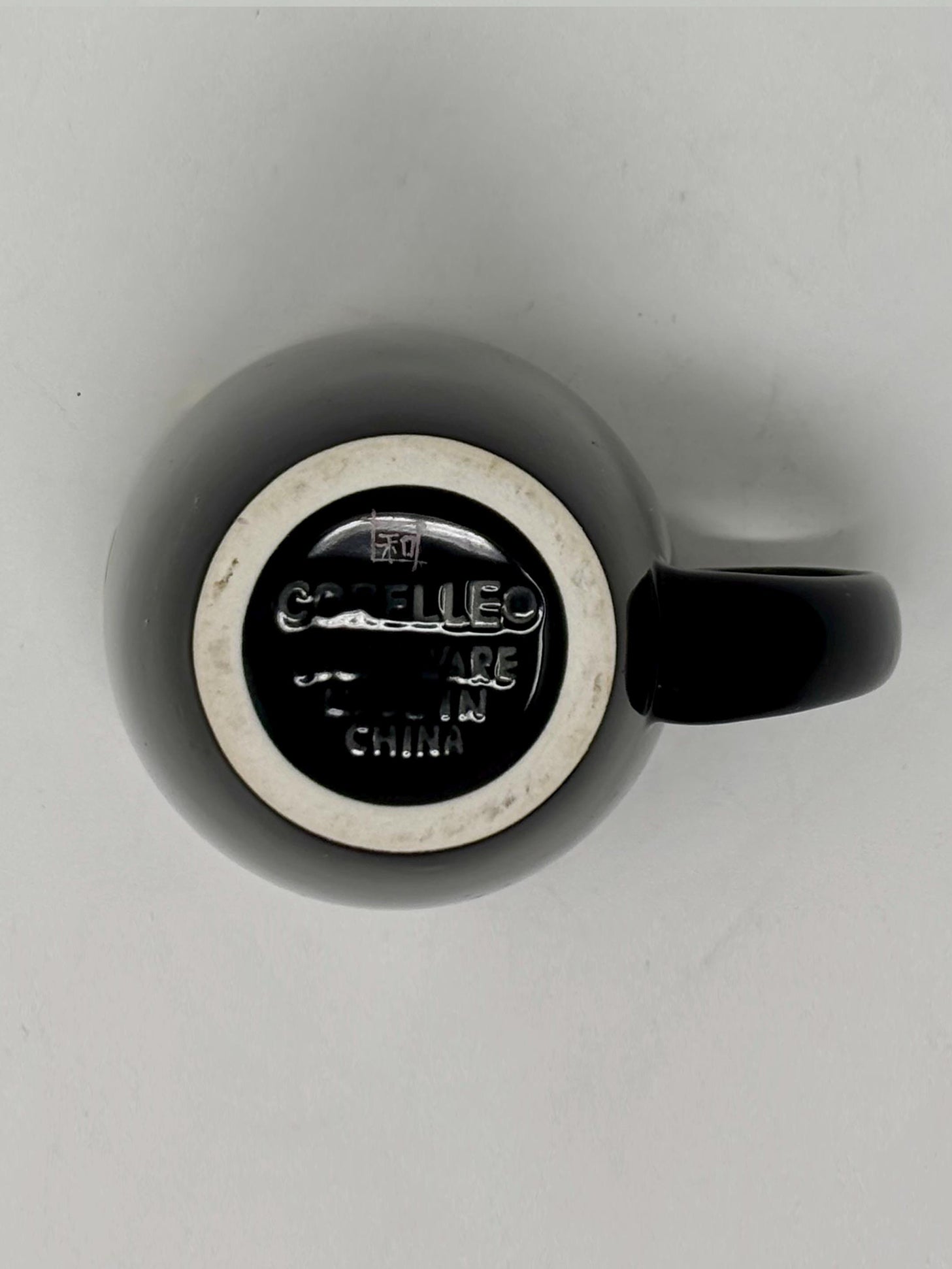 Rise & Shine – Vintage Kintsugi Mug in Black A One-of-a-kind | Repaired with Urushi Lacquer | 23k Gold Finish | Food Safe