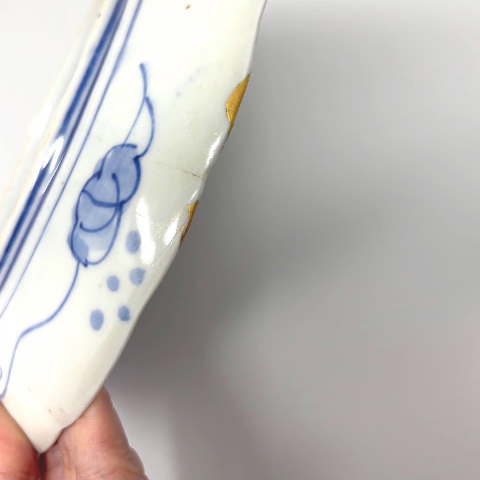 Edo Era Ko-Imari Bowl – 8.5